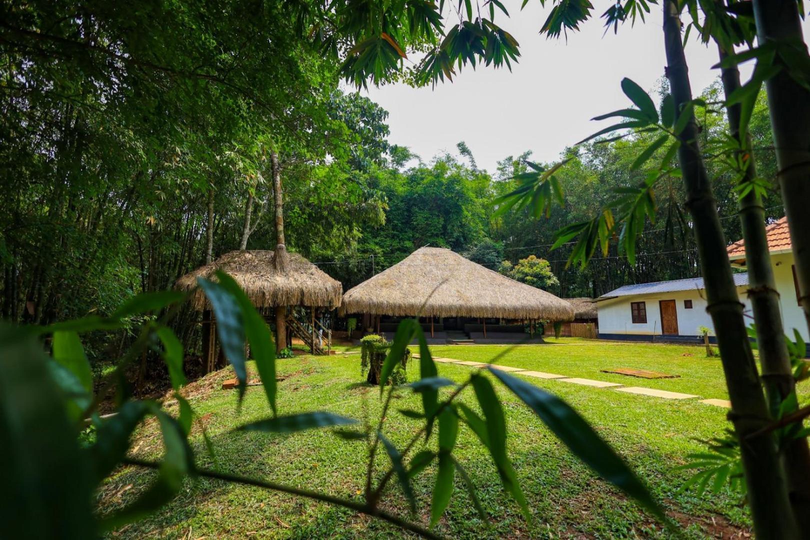 Bamboo Grove Bed & Breakfast Mananthavady Exterior photo